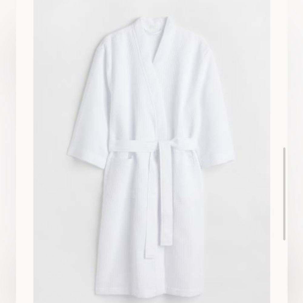 H & M waffle robe white